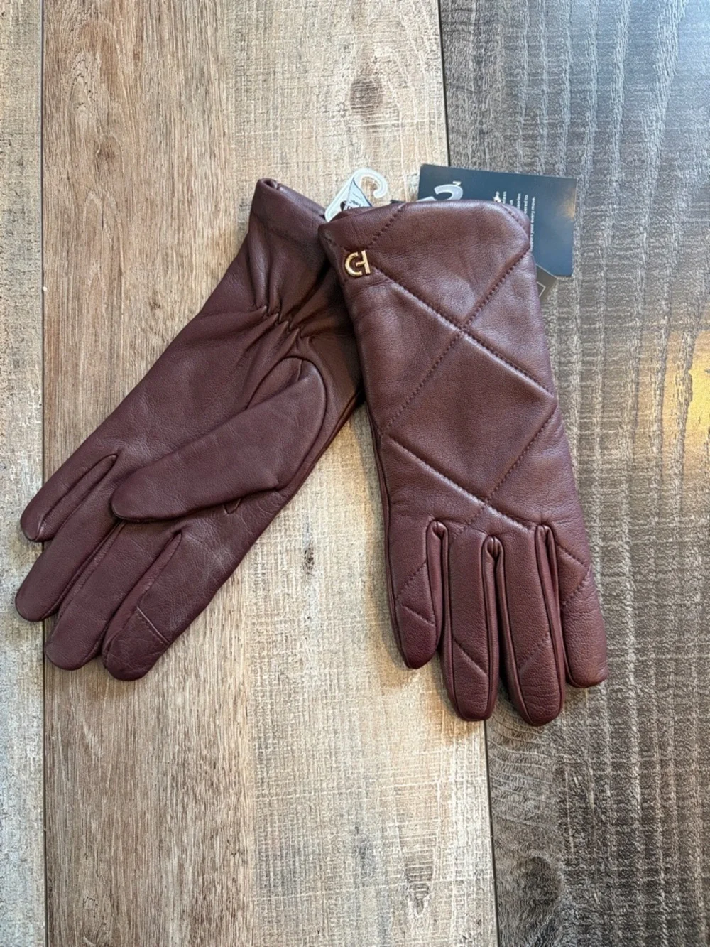 Cole Haan Quilted Leather Touchscreen Gloves Pinot Brown Size S NWT